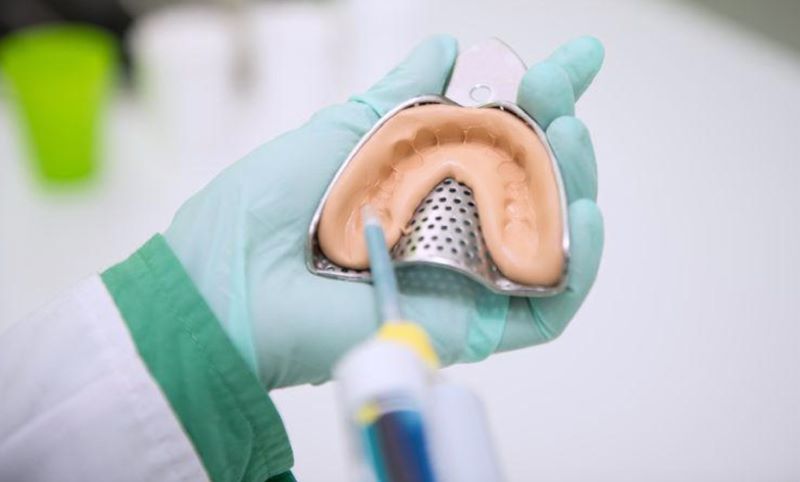nha khoa bọc răng sứ giá rẻ tốt uy tín tại Quận Tân Phú 3