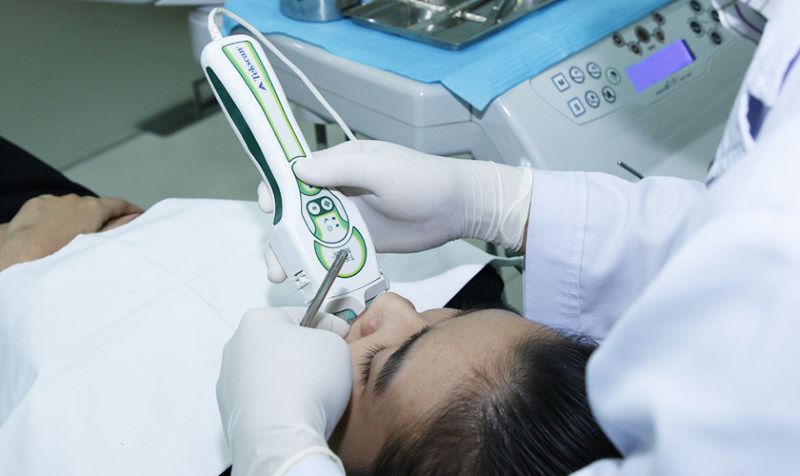 nha khoa trồng răng sứ giá rẻ tốt uy tín tại Quận 1