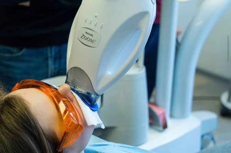 nha khoa tẩy trắng răng giá rẻ tốt uy tín tại Quận 1 2