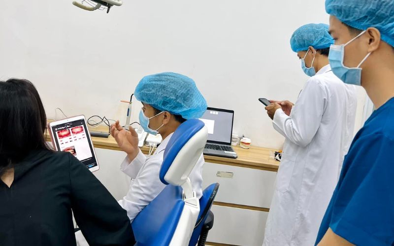 Nha khoa Dr Dương quy tụ bác sĩ chuyên khoa giỏi