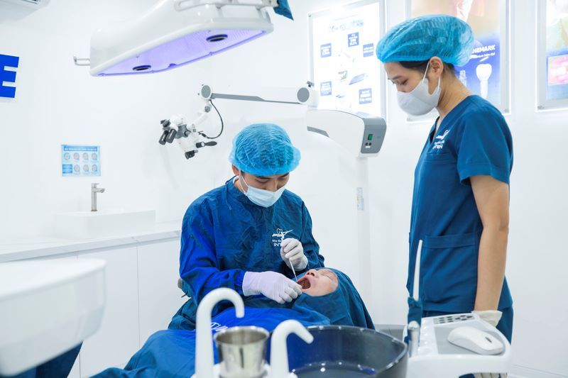 Nha khoa Việt Nha đầu tư máy móc nha khoa tiên tiến