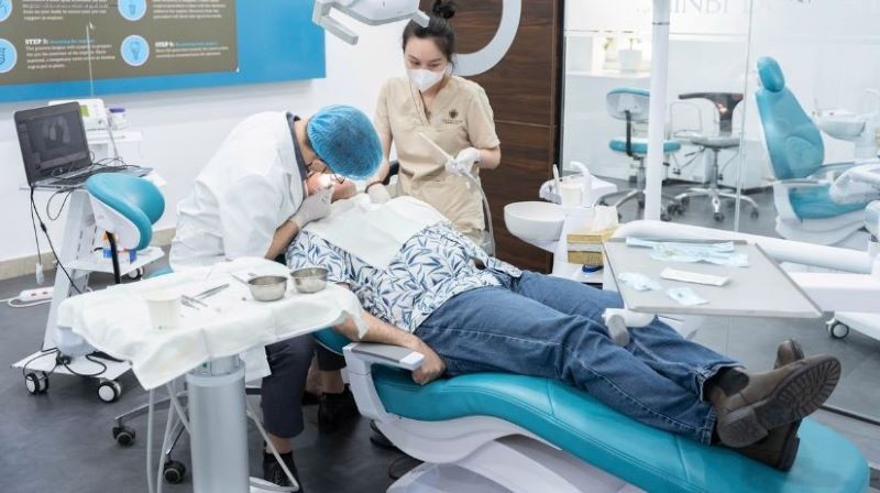 Nha khoa Everest sở hữu thiết bị hiện đại không gian rộng rãi
