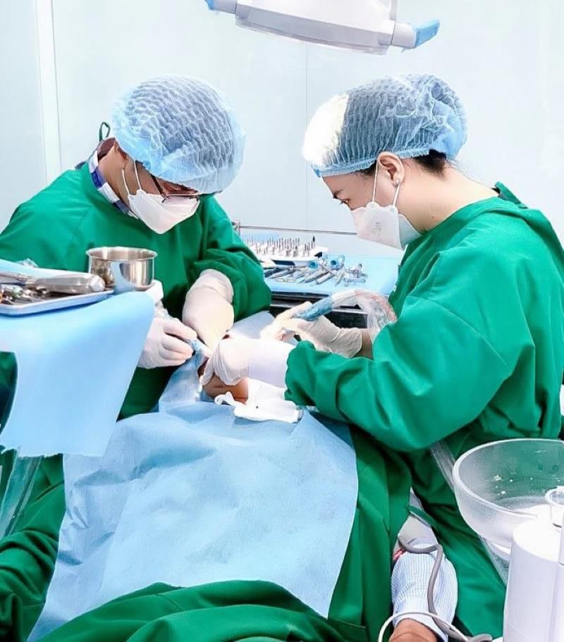 Nha Khoa Trồng Răng Sài Gòn chuyên sâu phục hình Implant