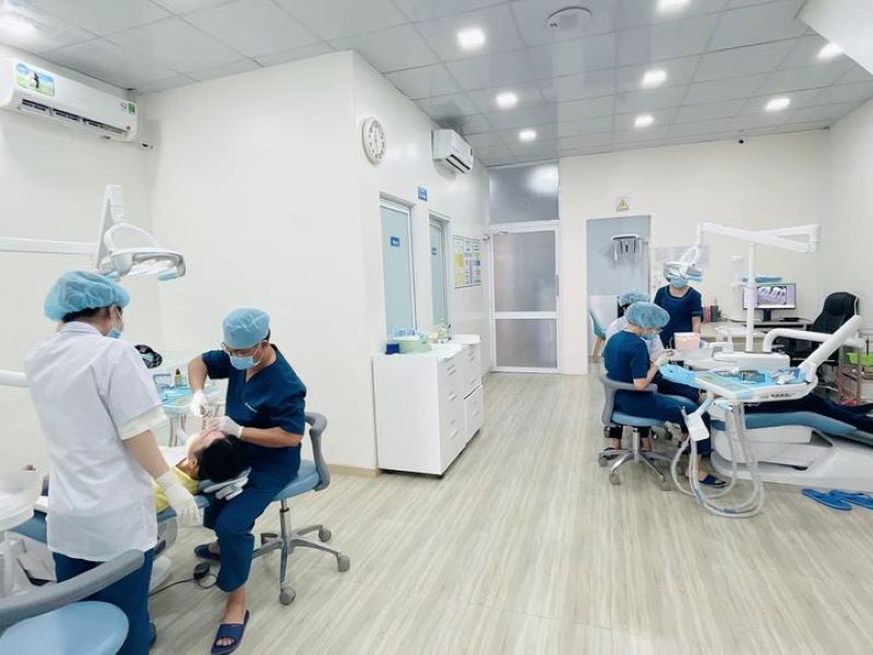 Nha Khoa Kim Hưng sở hữu không gian khám chữa hiện đại
