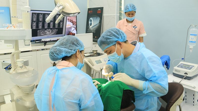 Nha khoa Hoàng Long