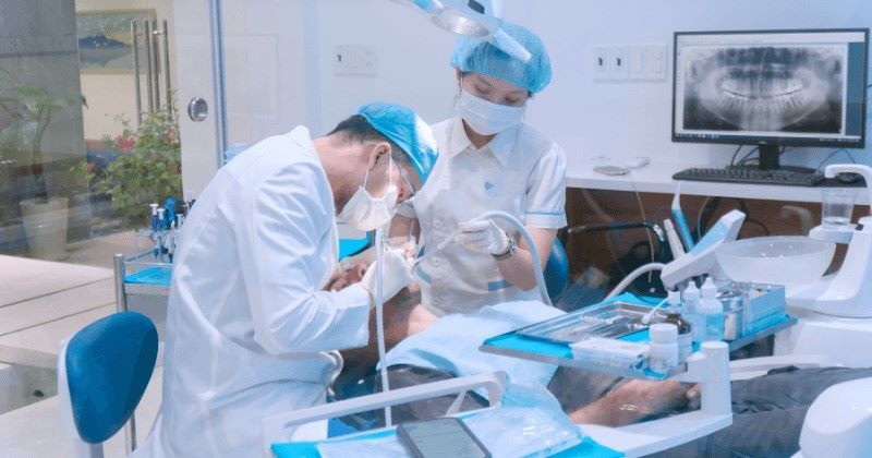 Nha khoa Quốc tế BIK quy tụ đông đảo bác sĩ chuyên sâu Implant giàu kinh nghiệm