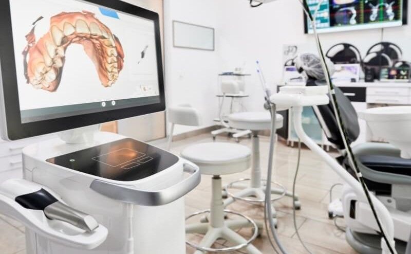 Trang thiết bị nha khoa hỗ trợ điều trị chính xác