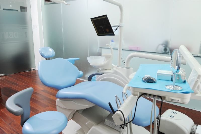  Hệ thống máy móc hiện đại tại Nha khoa Hồng Ân