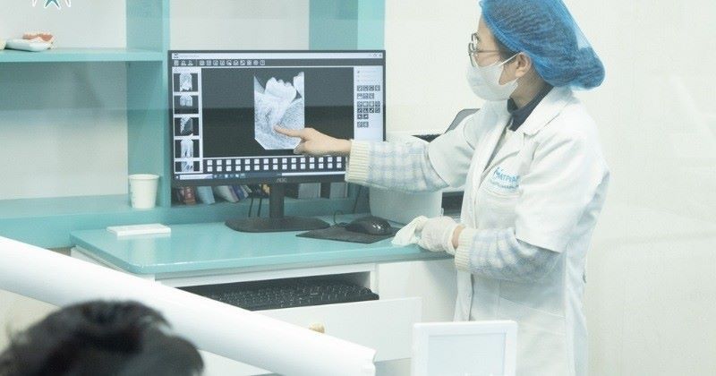 Bên trong phòng điều trị của Nha khoa Pháp Việt