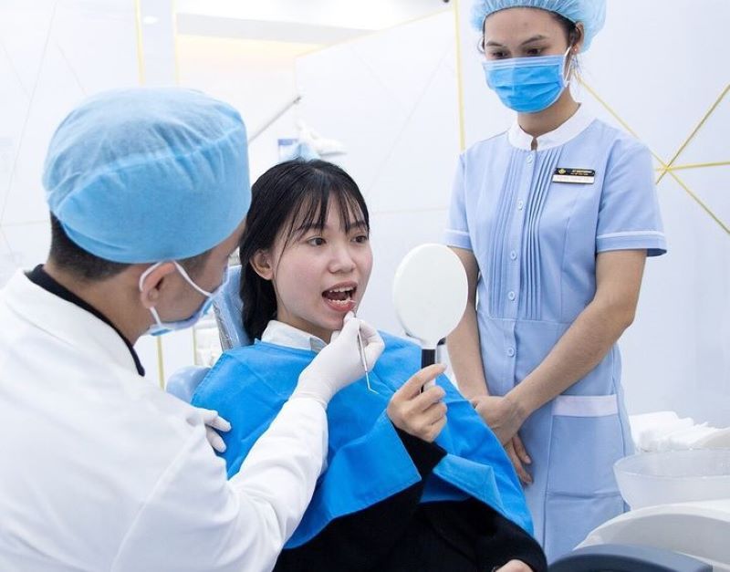 Khu vực khám và tư vấn tại Nha khoa Nhân Đức
